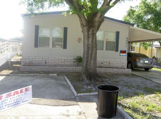 8801 Lochmoor Rd, Tampa, FL 33635