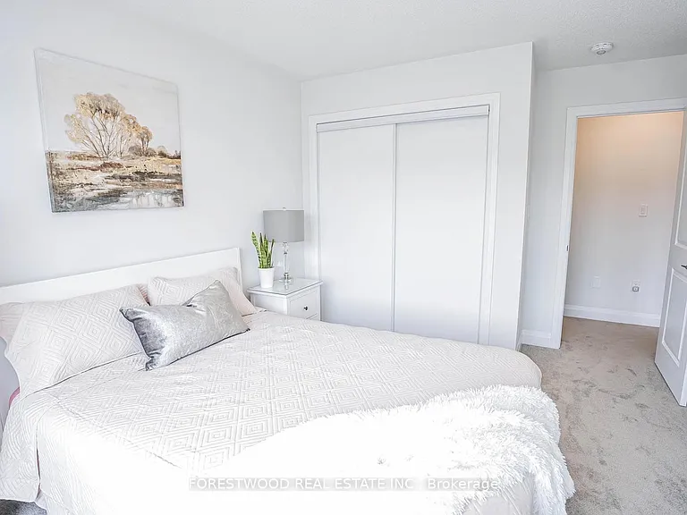 53 Humberstone Dr — Photo 39