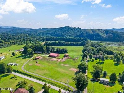 786 Swan Pond Circle Rd, Harriman, TN, 37748