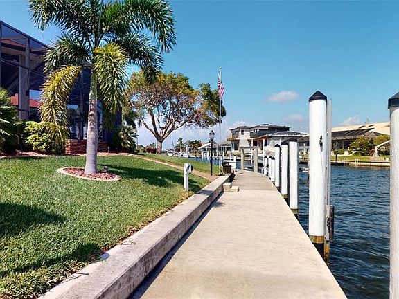 4th image of 110 Bayshore Ct