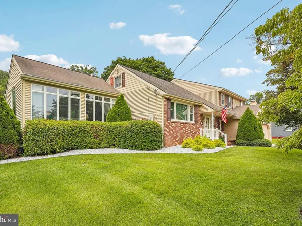 12 Vickers Ave, Bridgeton, NJ 08302