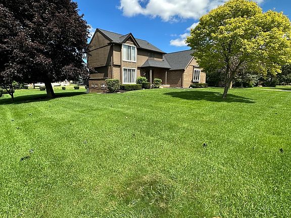 4th image of 6404 Denton Dr