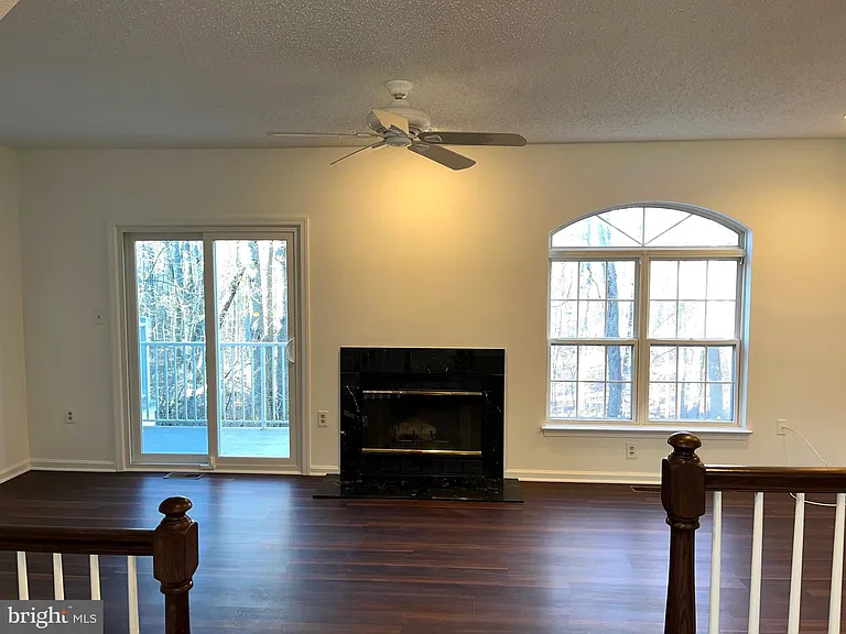 15 Halstead Pl — Photo 9