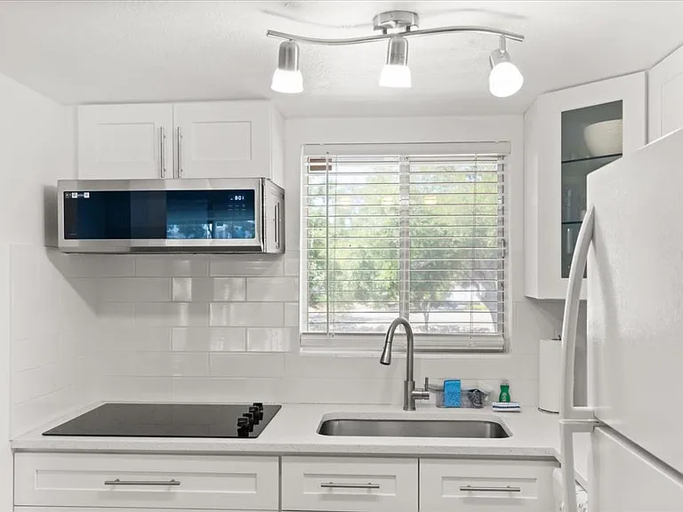 2425 Flamingo Blvd #K28 — Photo 15