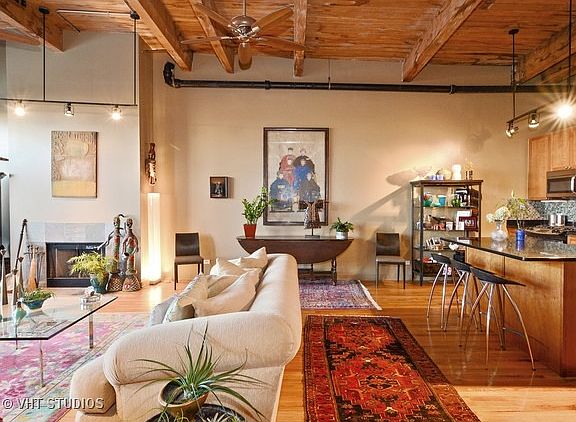 4th image of 2201 W Wabansia Ave APT 23