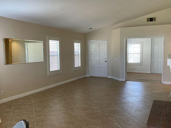 5th image of 27912 Palm Villa Dr
