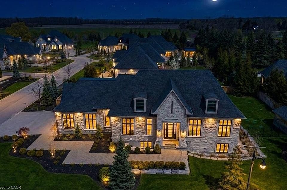 1st image of 38 Visser Dr