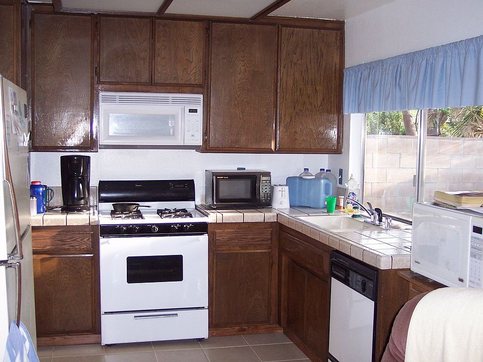 2nd image of 44011 Andale Ave