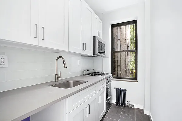 Rented by Ivey North LLC | media 3