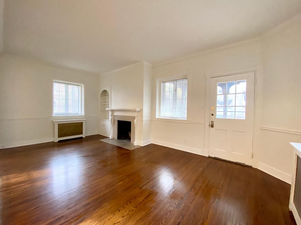 1st image of 963 East Ave APT 1