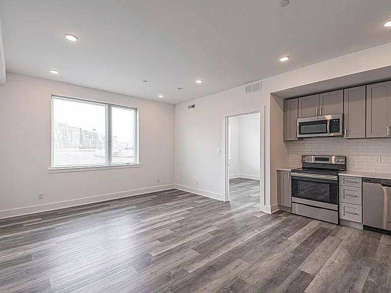 1245 Ridge Avenue — Photo 33