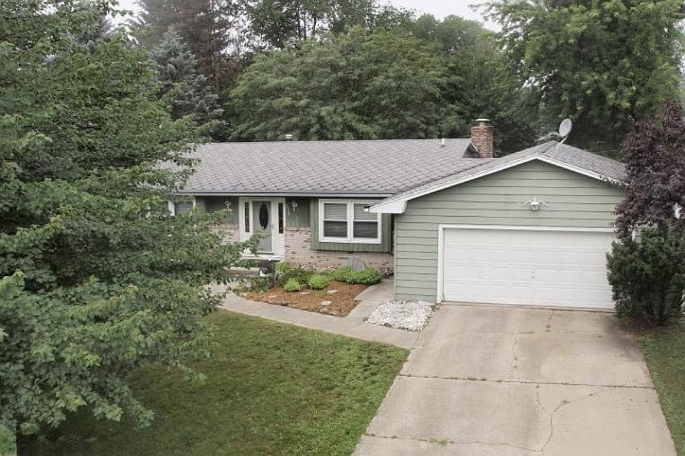 1st image of 10508 Wetherfield Dr E