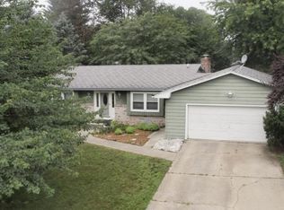10508 Wetherfield Dr E, Portage, MI 49002