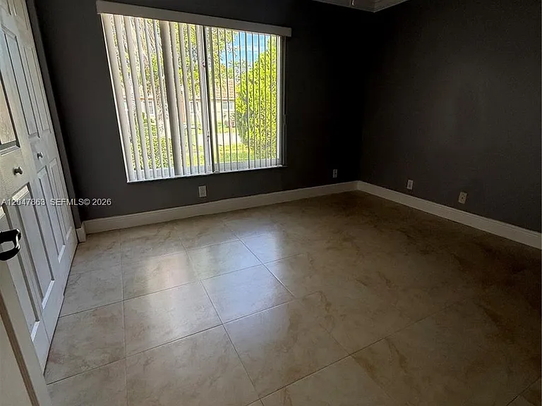 1713 NW 208th Ter — Photo 10