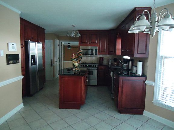 3rd image of 358 Mowbray Arch