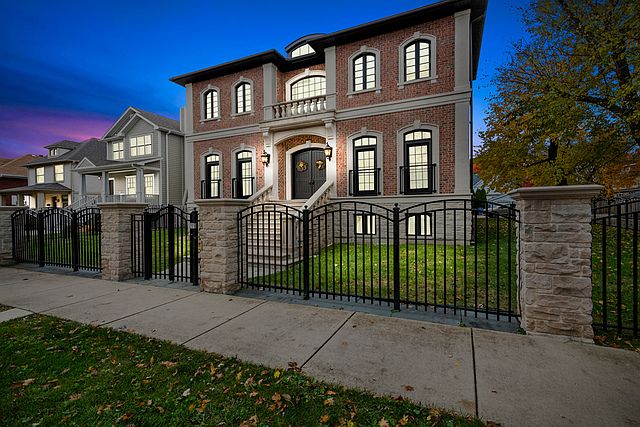 1st image of 4056 N Lowell Ave
