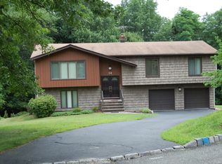 14 David Alan Way, Montville, NJ 07045