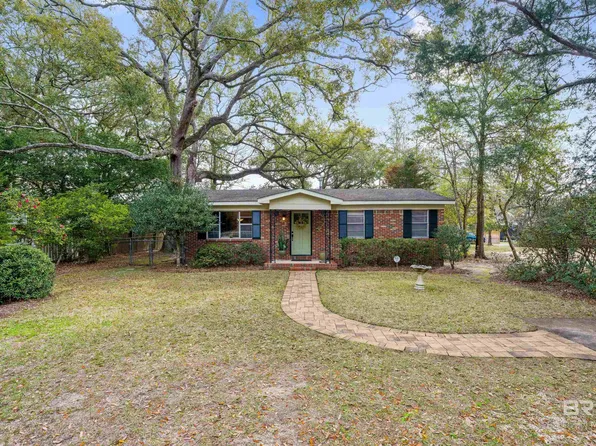 357 Azalea St, Fairhope, AL 36532