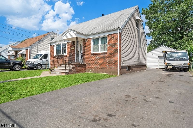 1st image of 73 Raritan Ave