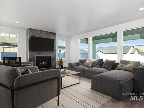 5th image of 306 Maxine Ln W Homesite 209