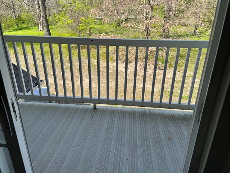 Hollow Creek IV Apartments — Photo 12