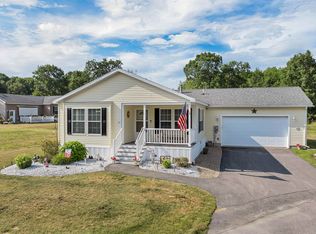 10 Ashleigh Way, Rochester, NH 03867