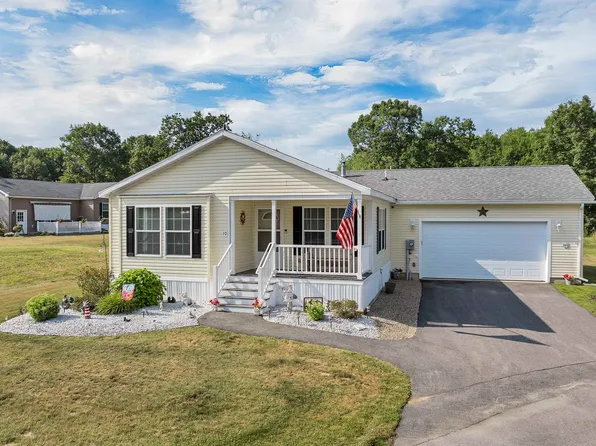 10 Ashleigh Way, Rochester, NH 03867