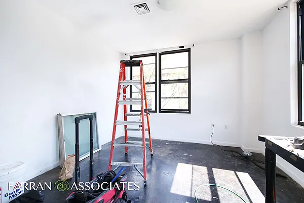 Rented by Farran & Associates | media 43