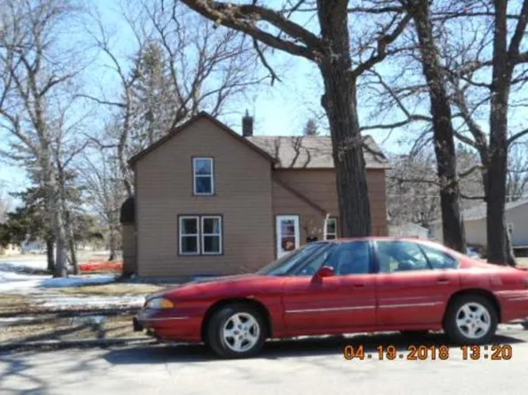 1103 Hawthorne St, Alexandria, MN 56308