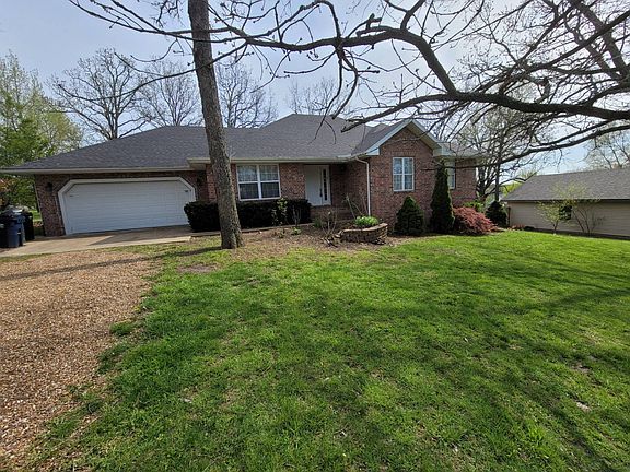 2nd image of 412 Forest Dr