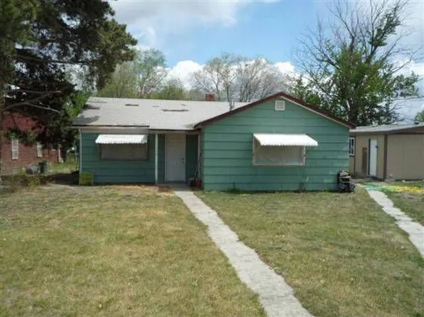 1406 S 13th St, Sunnyside, WA 98944