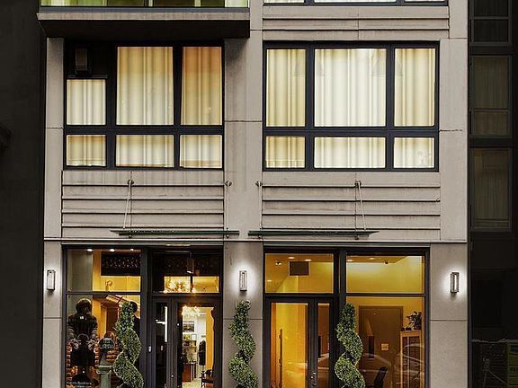 3rd image of 143 W 30th St