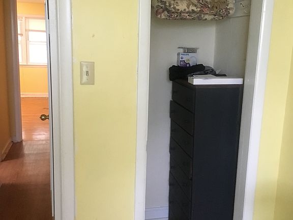 2nd image of 190 Madison Dr