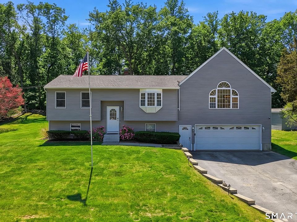 1st image of 59 Oakwood Boulevard