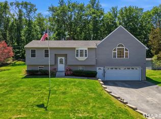 59 Oakwood Boulevard, Plainfield, CT 06374