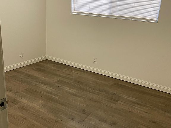 3rd image of 1225 W Alton Ave