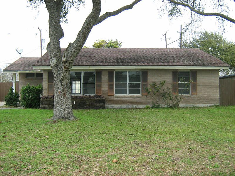 1st image of 137 N Janin Cir