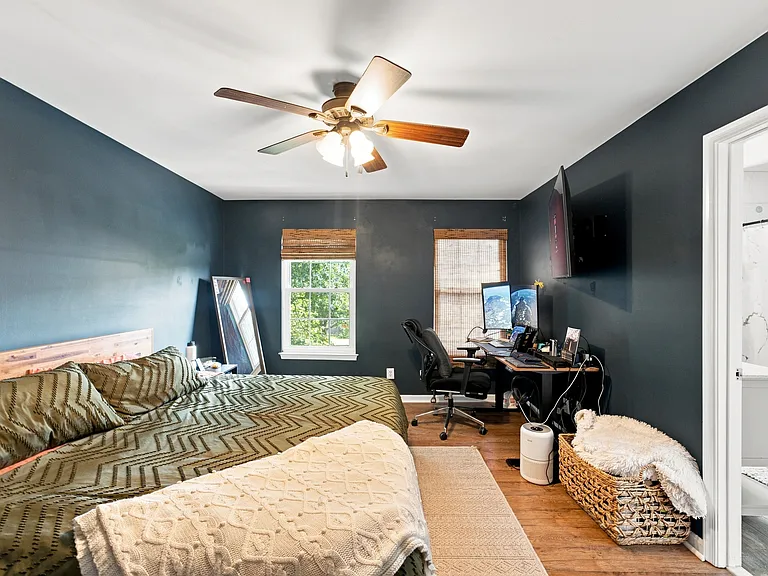500 Beacon Dr — Photo 17