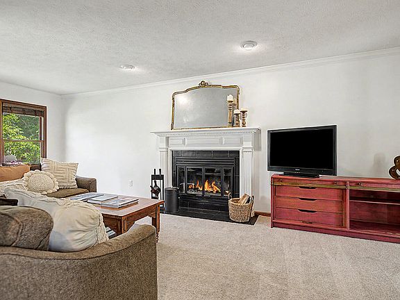 5th image of 2274 Stowevalley Dr SE