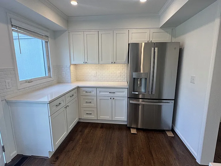 1208 Corbett St — Photo 15