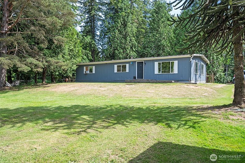 4th image of 3233 Loomis Trail Road