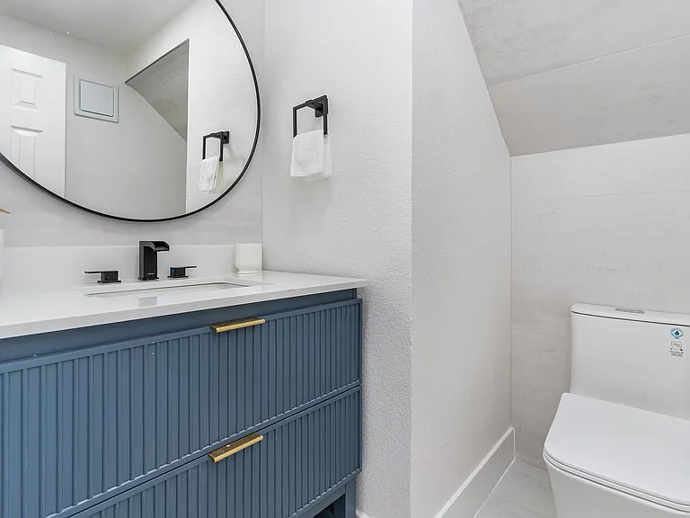 Downstairs half bath