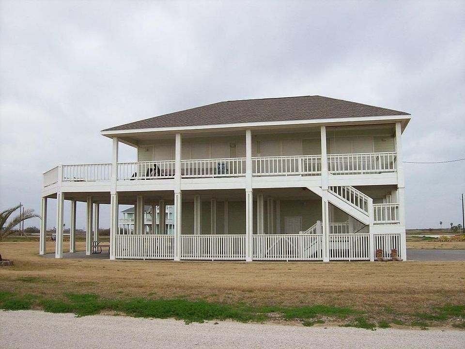 1st image of 805 Camino Dr