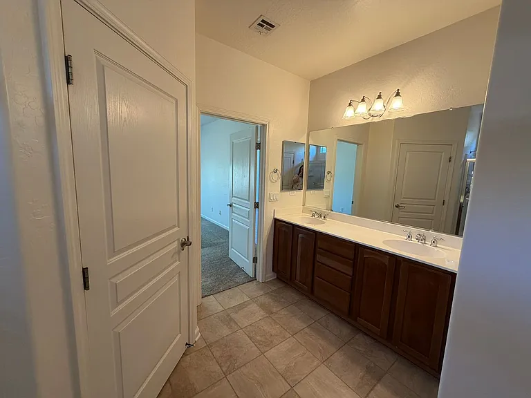 1226 Firefly Ct — Photo 17