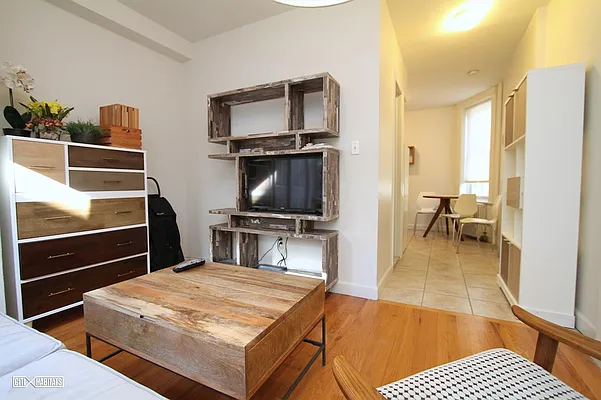 Rented by Citi Habitats | media 14