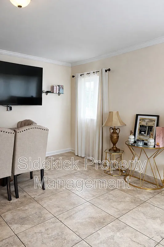 1 bed, 1.0 bath, 630 sqft, $1,850 — Photo 2