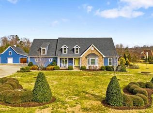 8540 Linville Rd, Oak Ridge, NC 27310