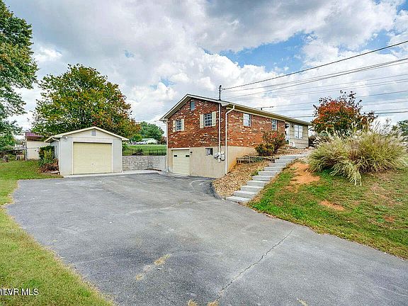 2nd image of 432 Broyles Ln
