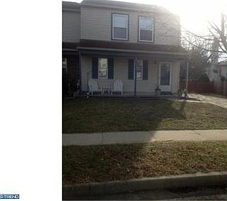2nd image of 305 Stonehouse Ln