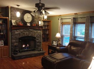 3638 Mate Creek Rd, Meador, WV 25678